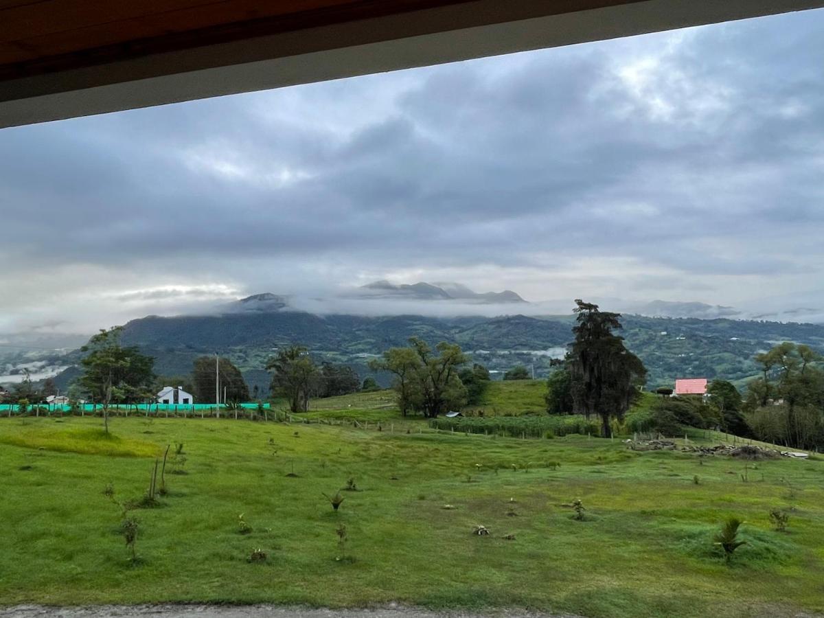 Cucuate Hospedaje Choachí Buitenkant foto